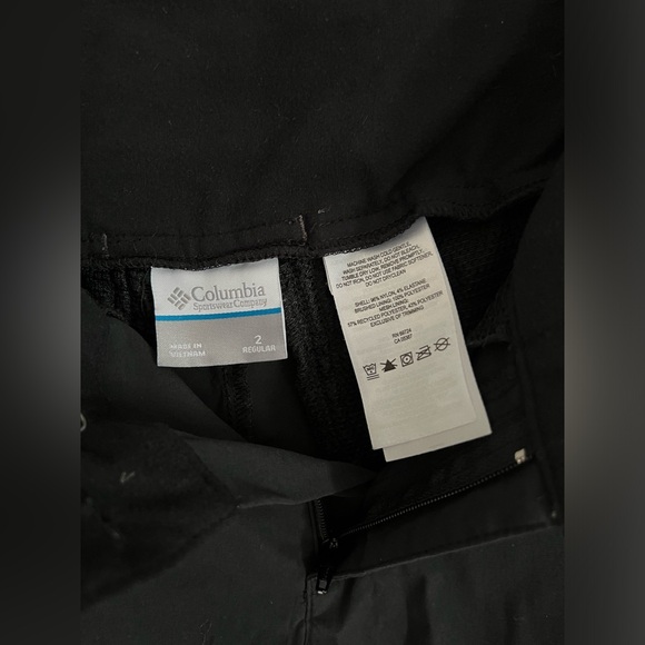 2R Columbia Women’s Summit Valley Black Convertible Pant - Picture 5 of 10